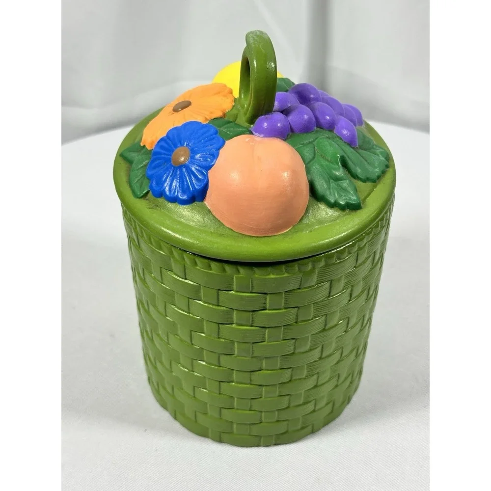 Vintage Fruit Basket Themed Decorative Ceramic Jar with Lid‎